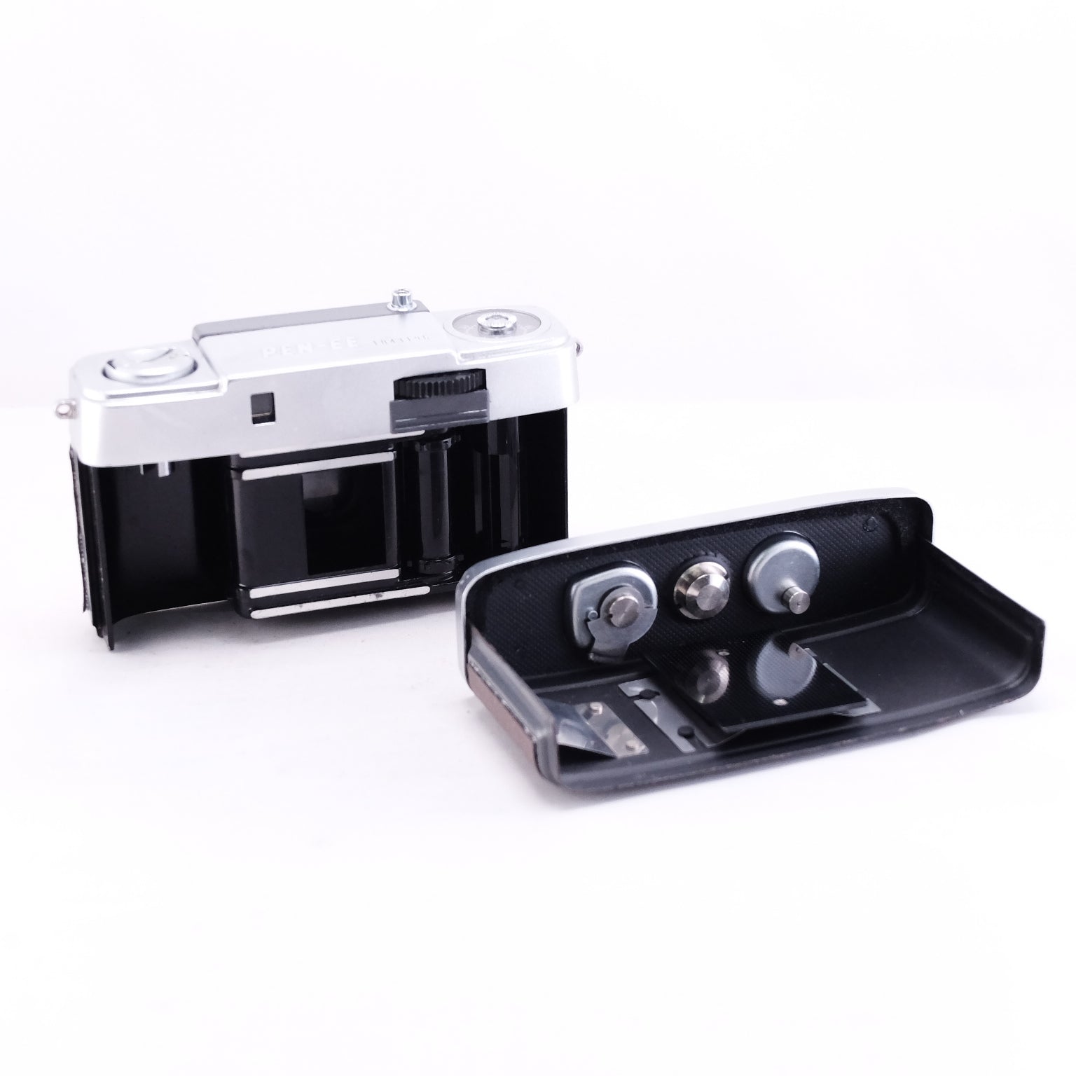 OLYMPUS PEN EE  ( Coffee Brown)  ※整備品