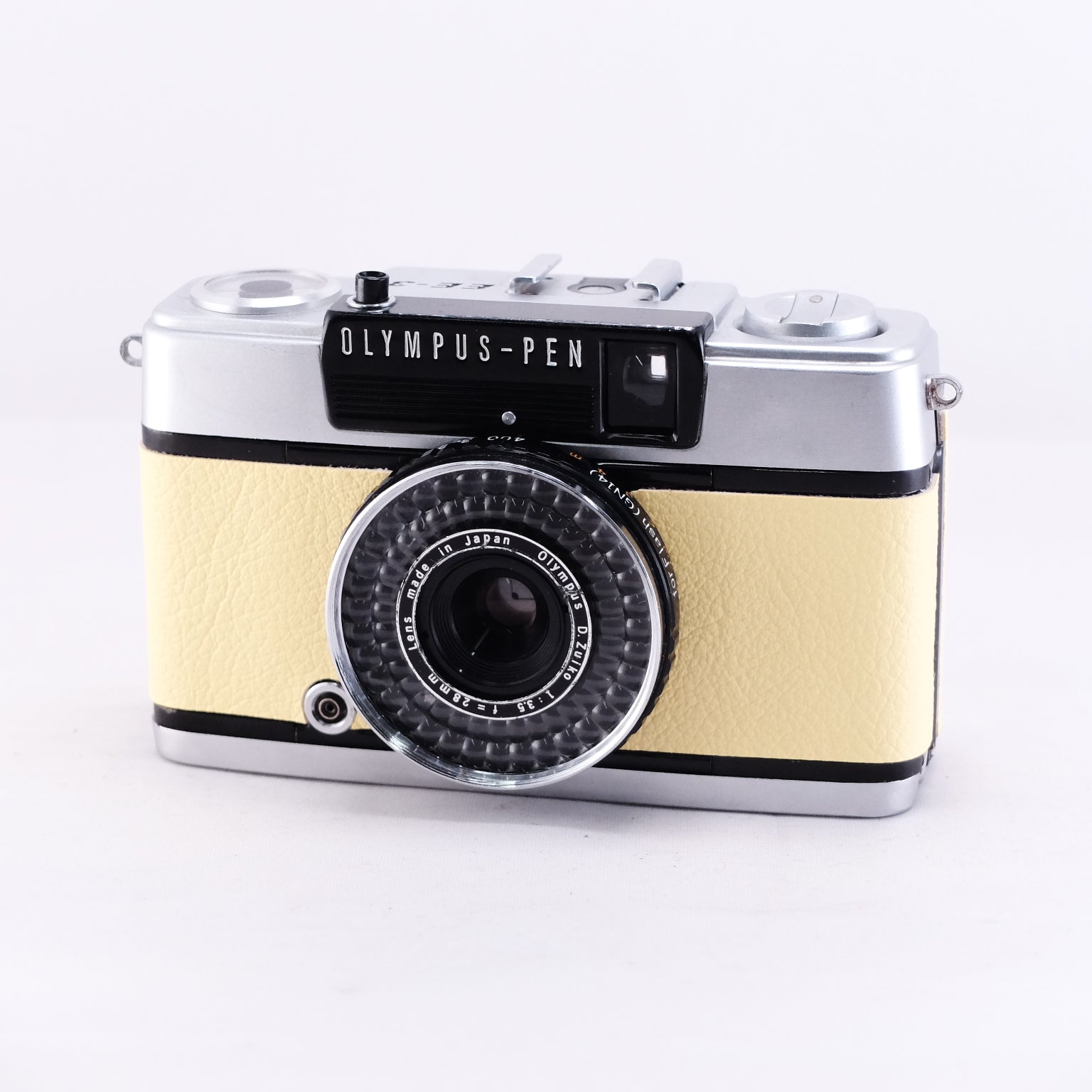OLYMPUS PEN EE-3 (Egg Yellow)
