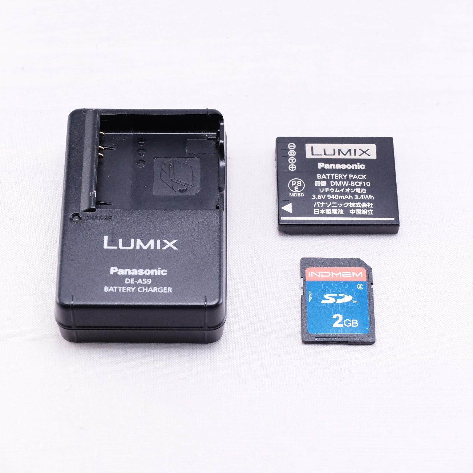 2009 Panasonic LUMIX DMC-FX60(メモリーカード&バッテリー/充電器付き)
