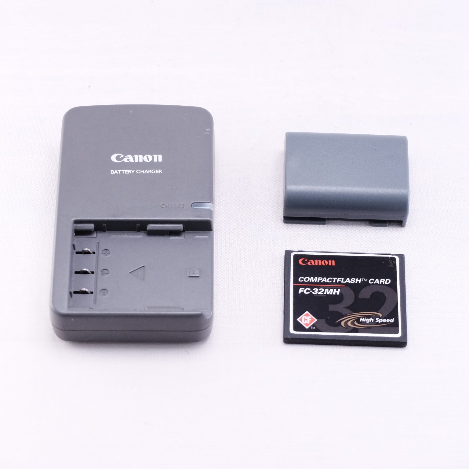 2001 Canon PowerShot S30(メモリーカード&バッテリー/充電器付き)