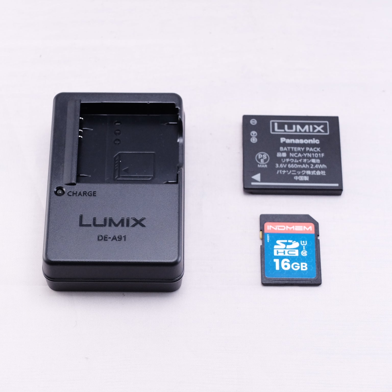 Panasonic LUMIX DMC-S1(メモリーカード&バッテリー/充電器付き)