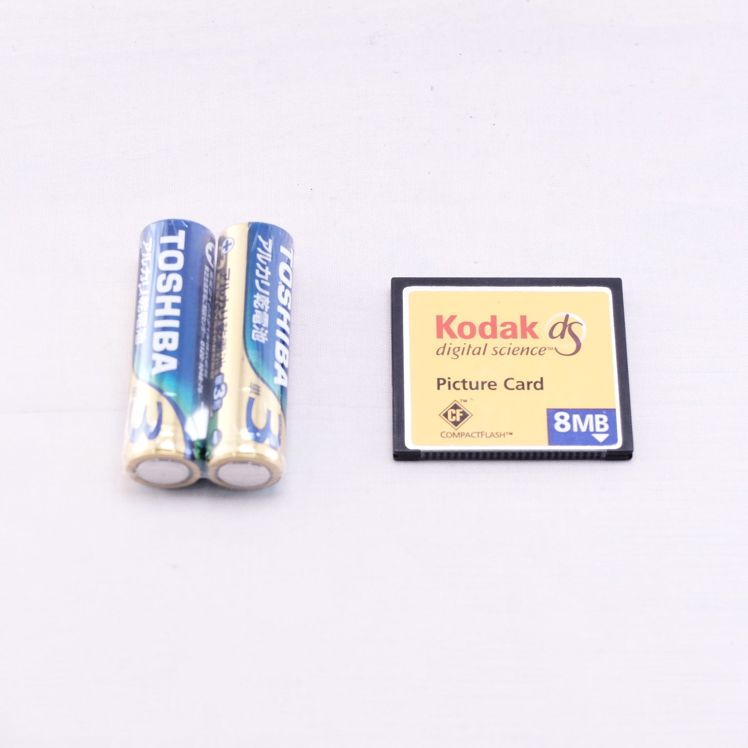 2002 Kodak DC3200(メモリーカード&電池付き)