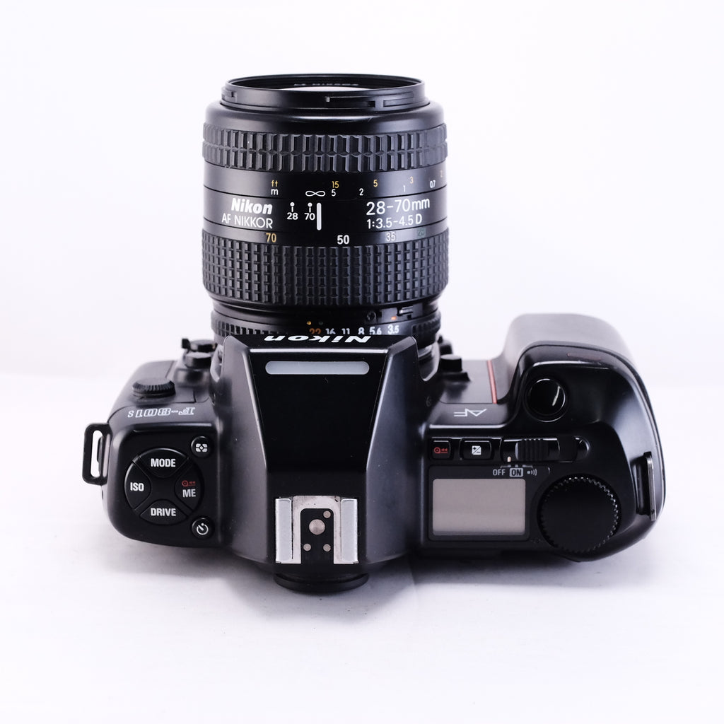 Nikon F-801s + AF NIKKOR 28-70mm F3.5-4.5 D [F]