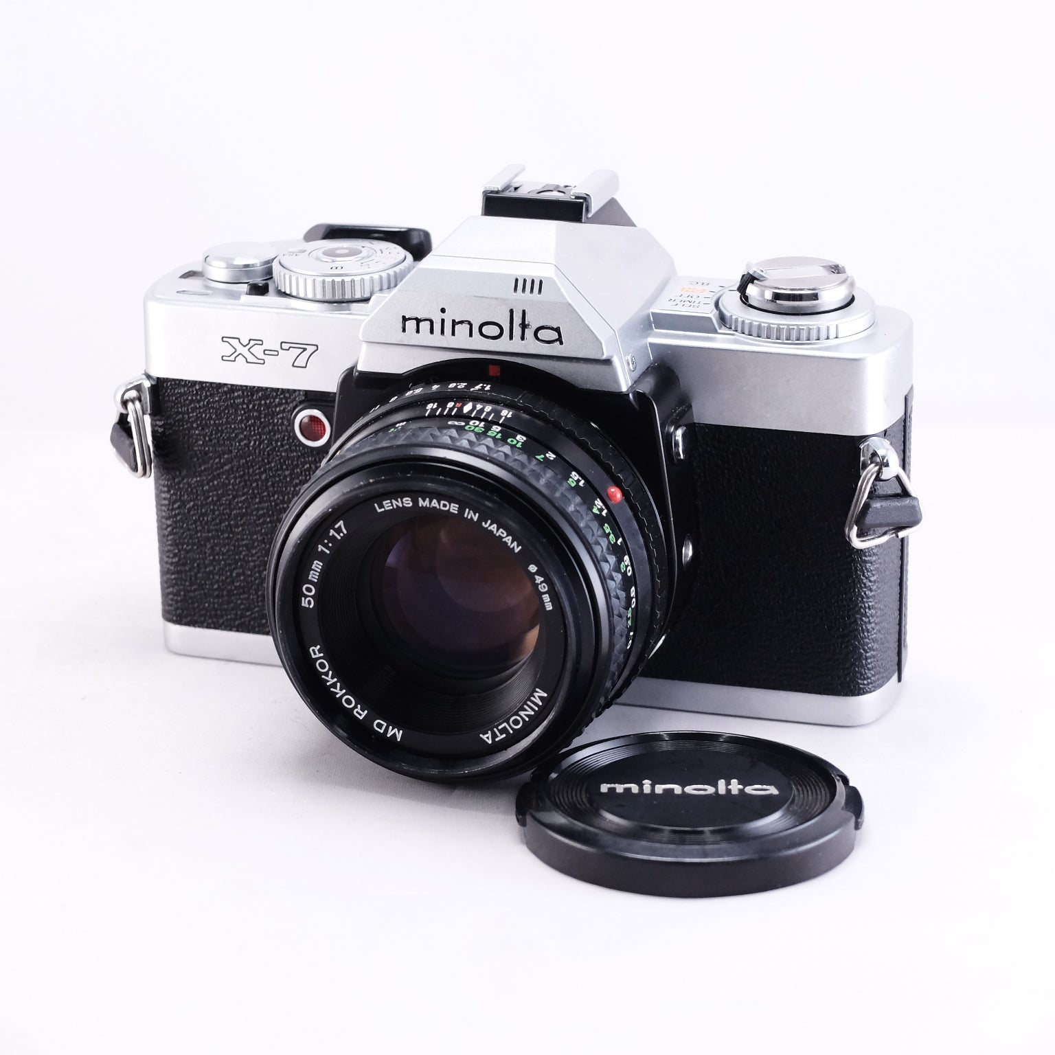 MINOLTA X-7 + MD ROKKOR 50mm F1.7