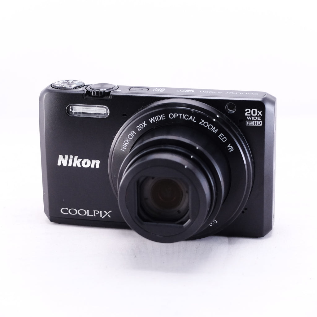 2015　Nikon COOLPIX S7000（メモリーカード&バッテリー/充電器付き）