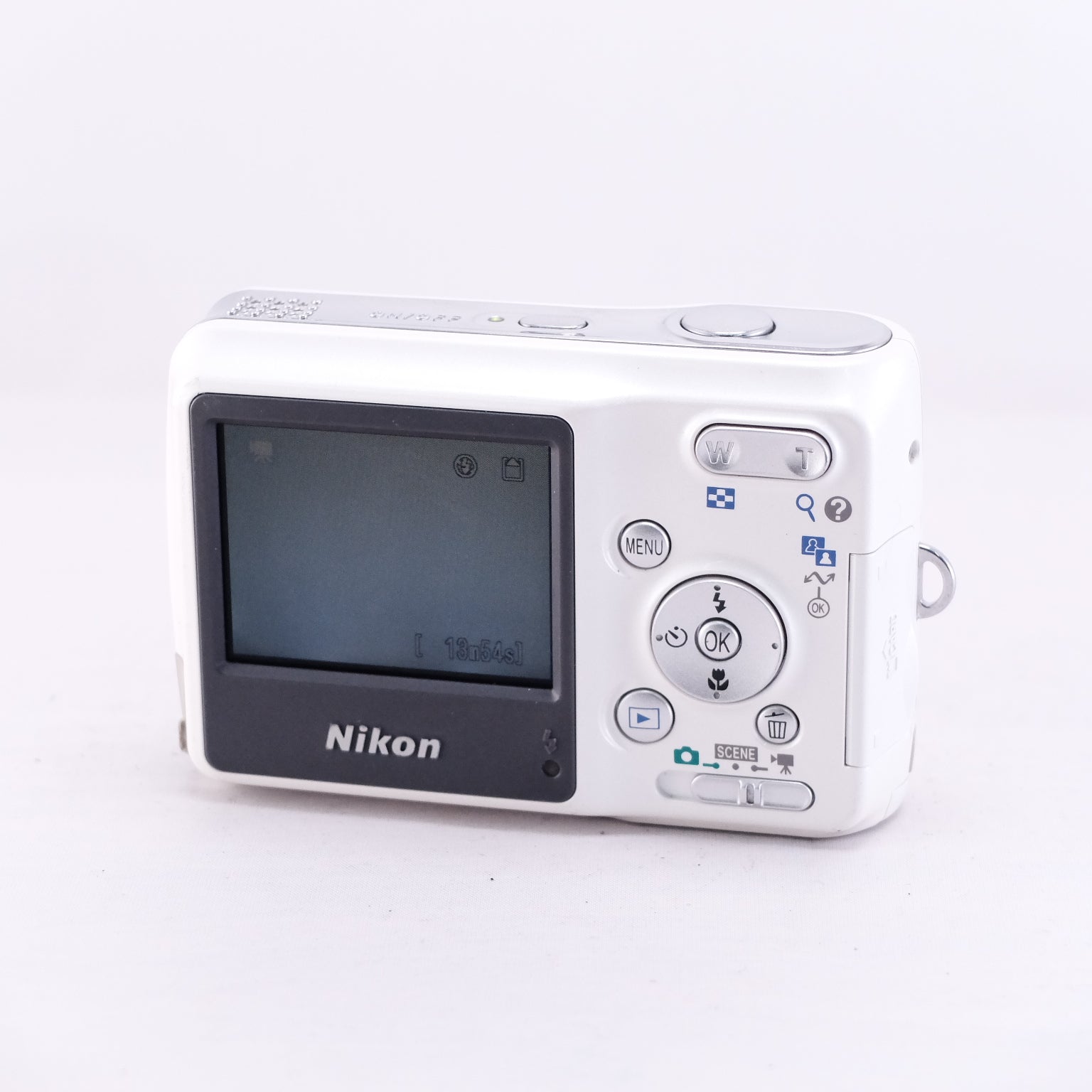 2006 Nikon COOLPIX L2(メモリーカード&電池付き)