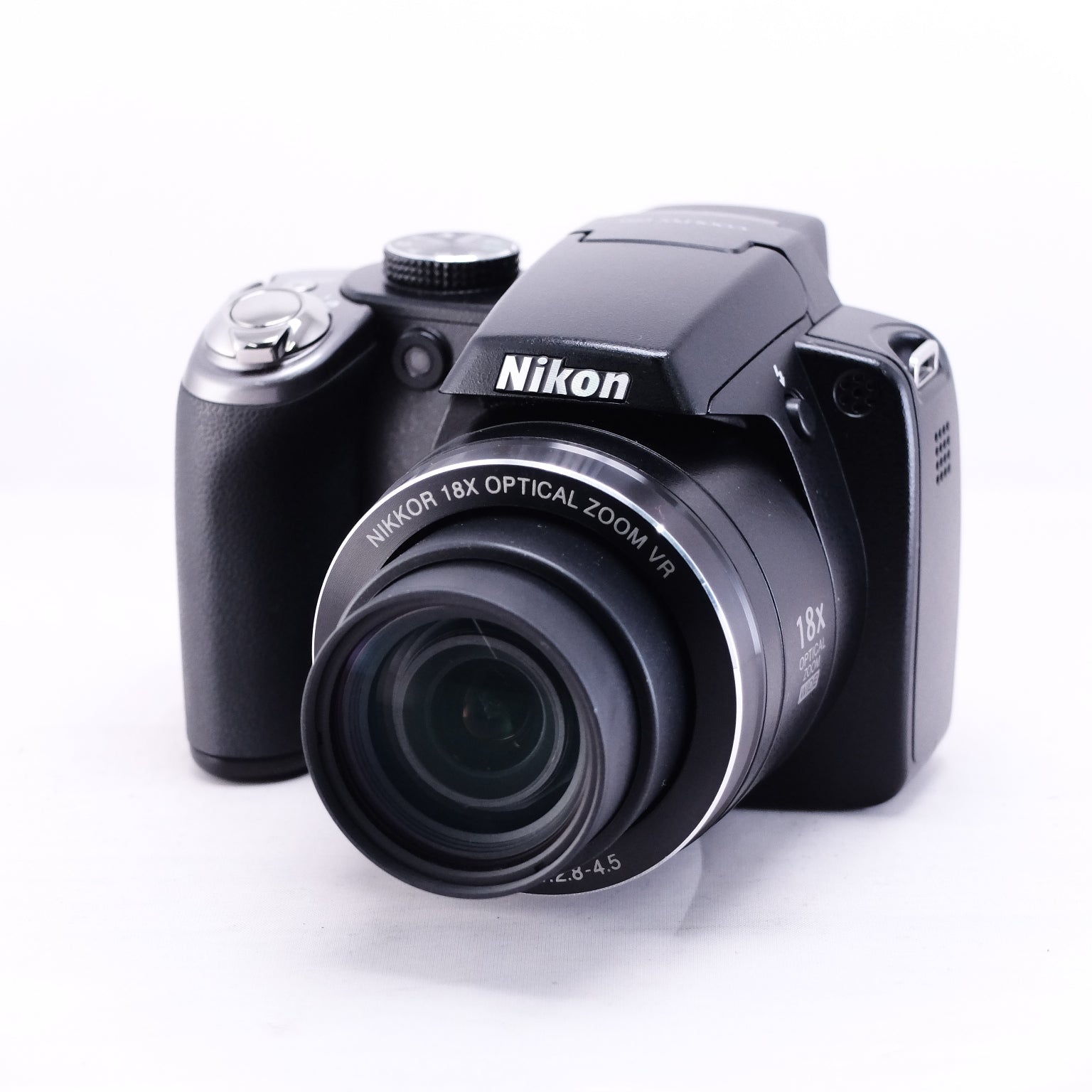 2008　Nikon COOLPIX P80（メモリーカード&バッテリー/充電器付き）