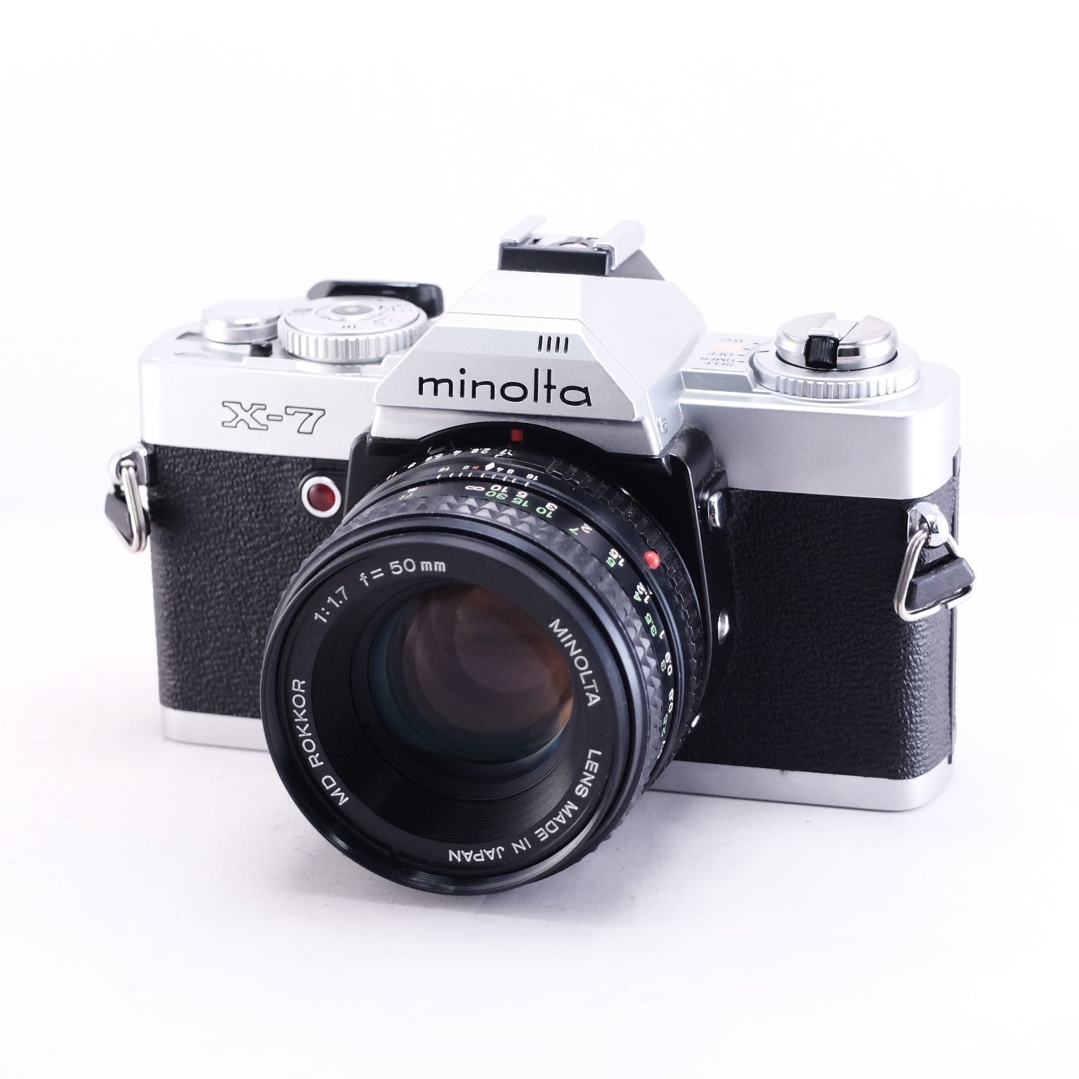 MINOLTA X-7 + MD ROKKOR 50mm F1.7