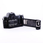 Nikon F90X + MF-25 + MC-30 + AF NIKKOR 35-80mm F4-5.6 D
