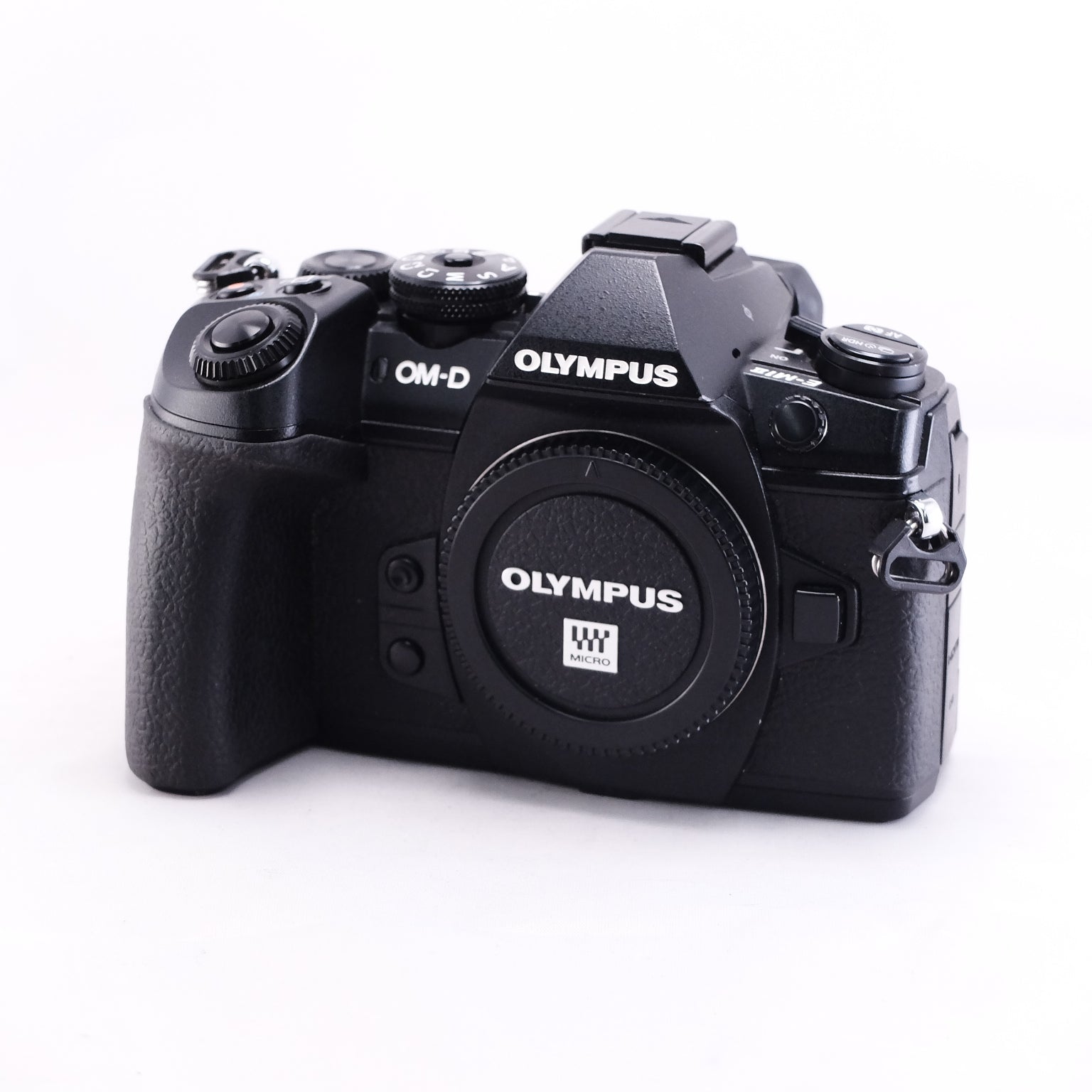 OLYMPUS OM-D E-M1II