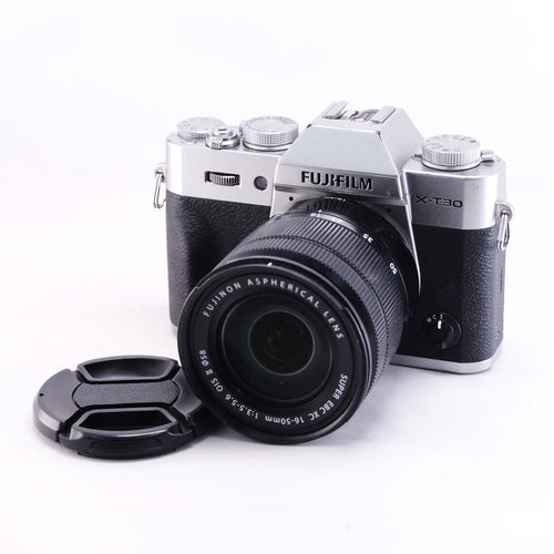 Fujifilm X-T30 + XC 16-50 II
