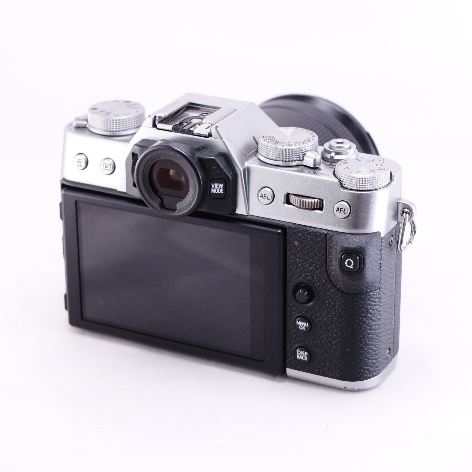 Fujifilm X-T30 + XC 16-50 II