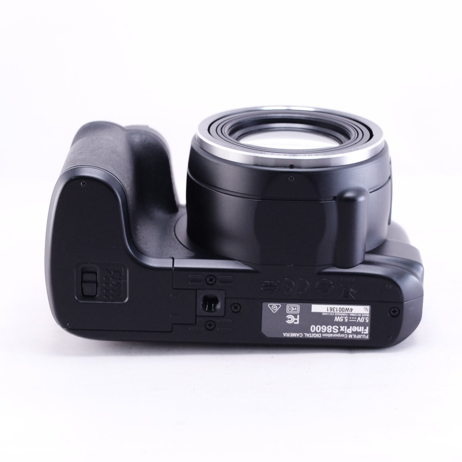 2014　FUJIFILM FinePix S8600