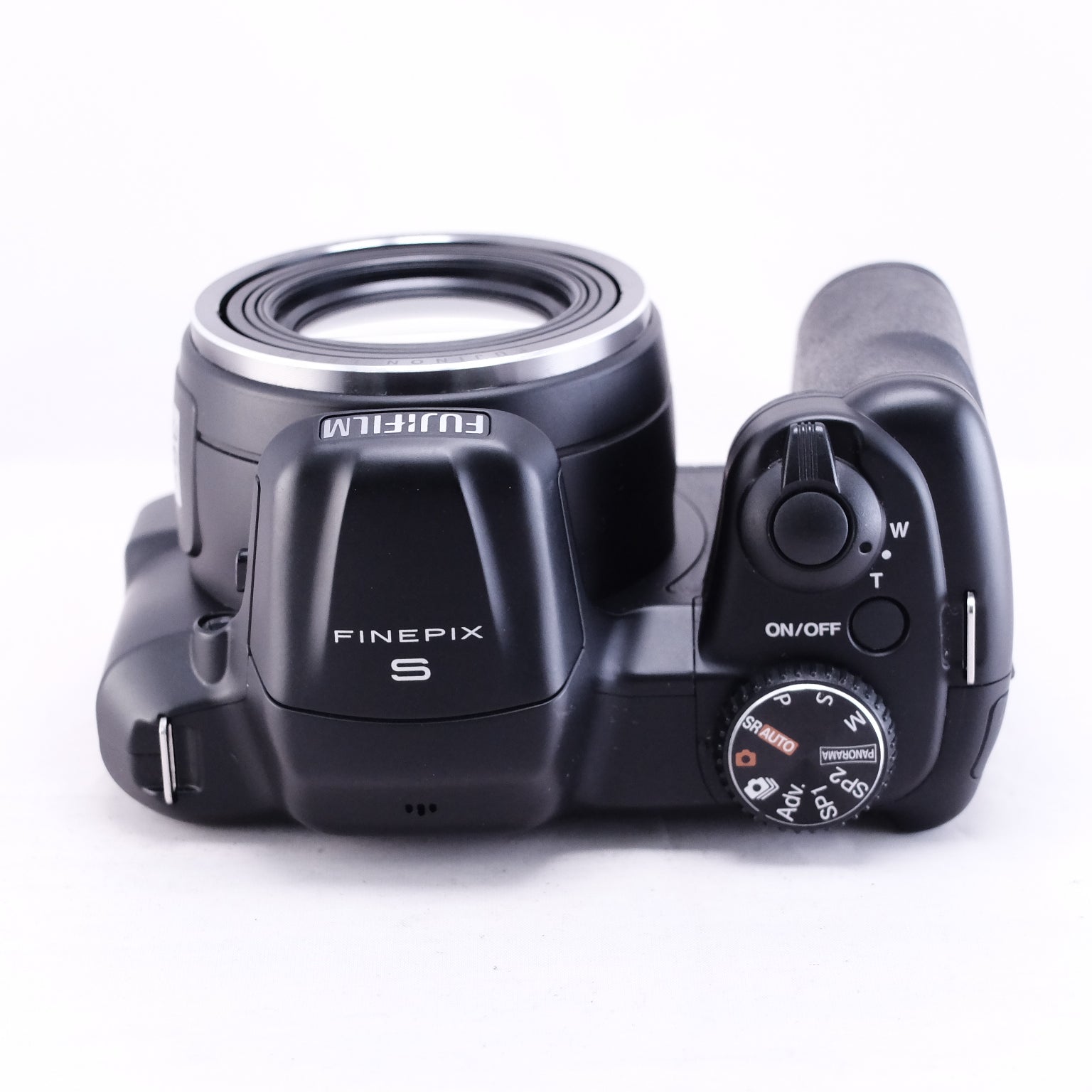 2014　FUJIFILM FinePix S8600