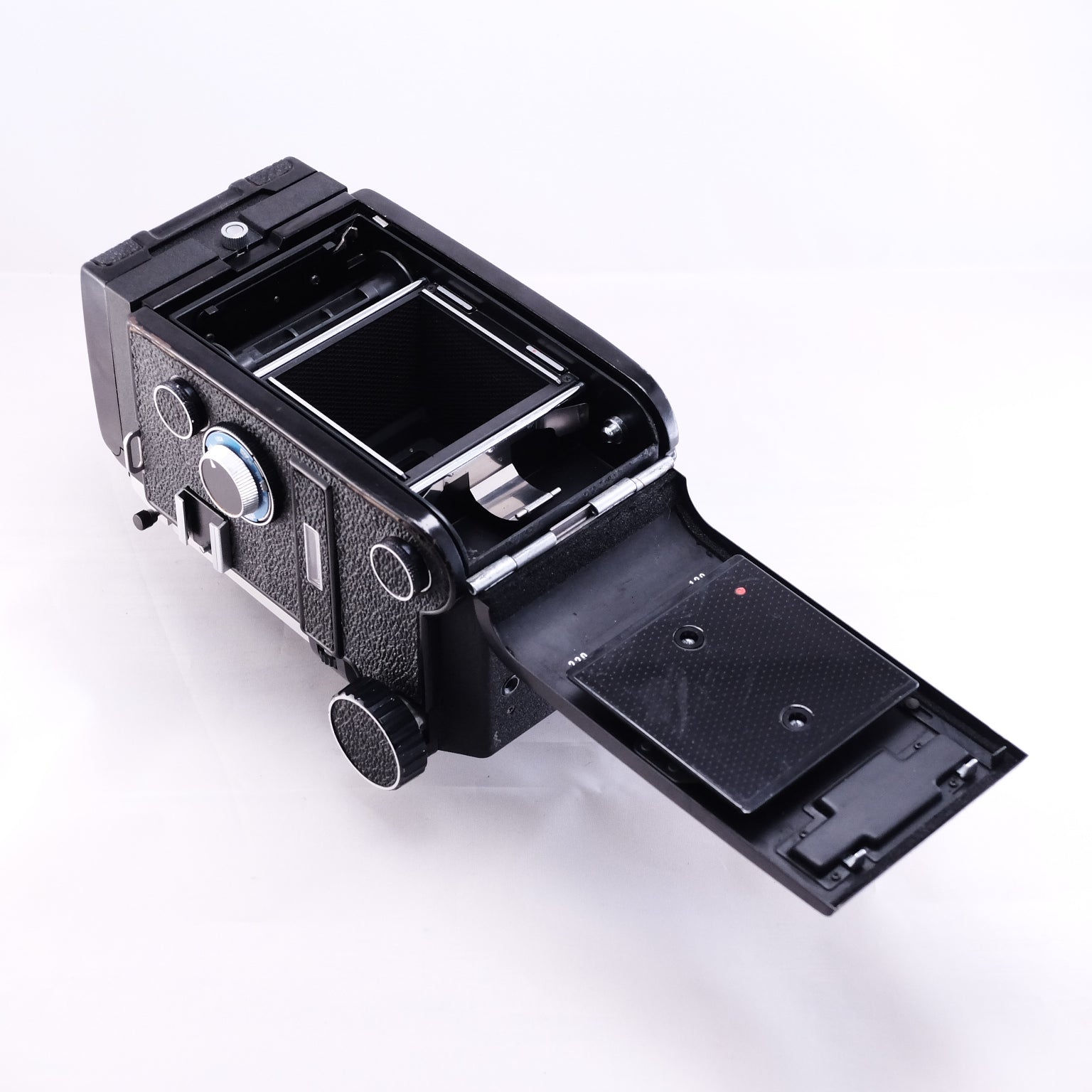 MAMIYA C330 + MAMIYA-SEKOR 80mm F2.8