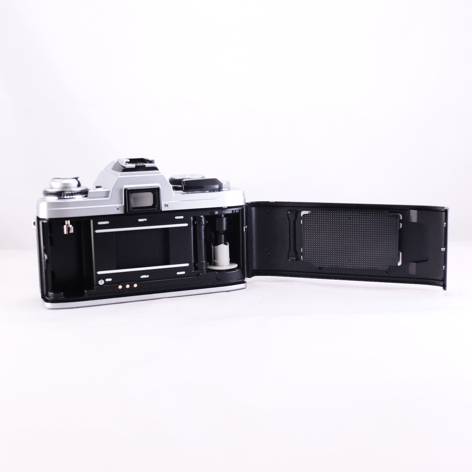 MINOLTA X-700 (Silver) + MD ROKKOR 50mm F1.7
