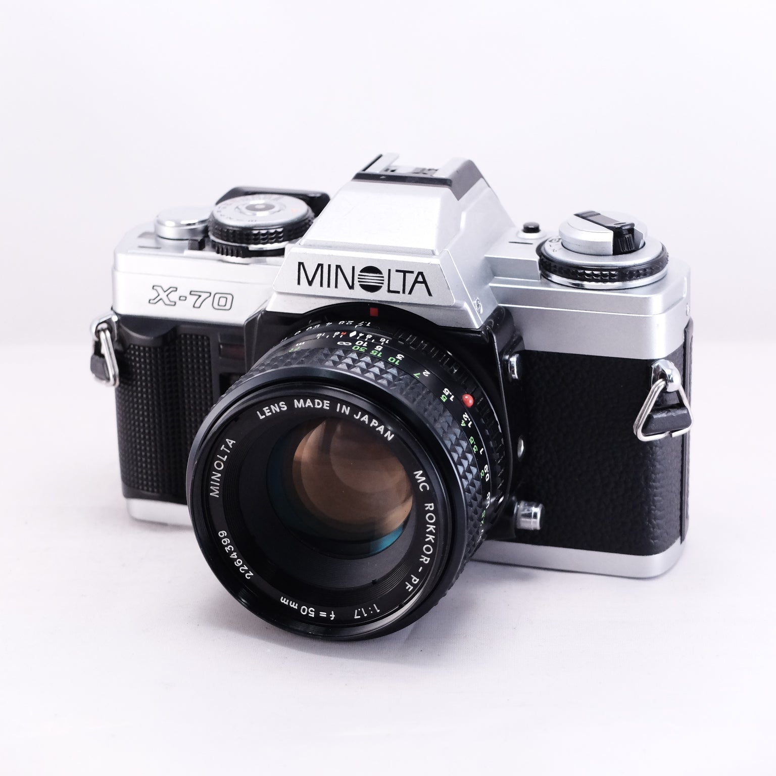 MINOLTA X-70 (Silver) + MC ROKKOR-PF 50mm F1.7