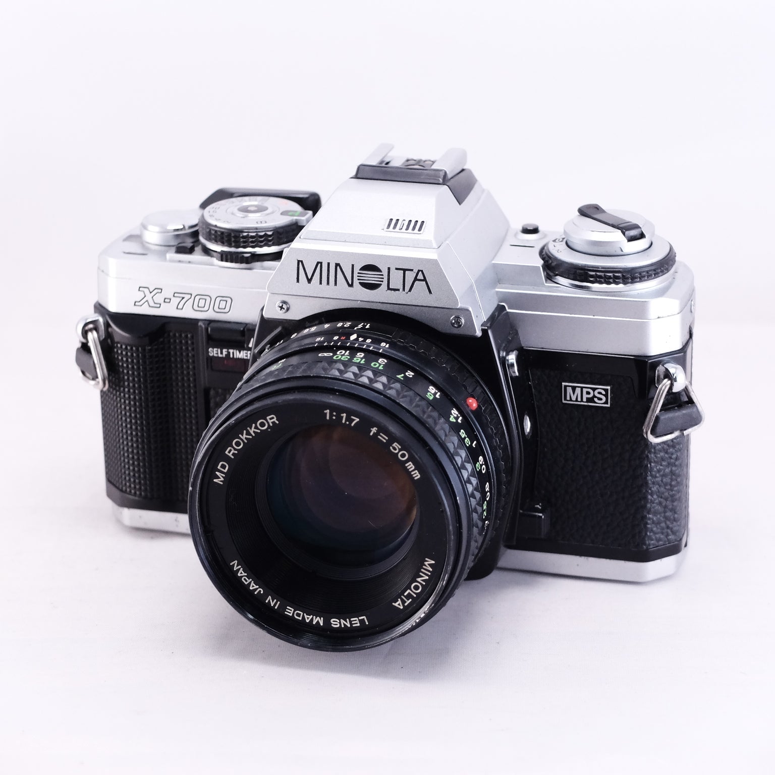 MINOLTA X-700 (Silver) + MD ROKKOR 50mm F1.7
