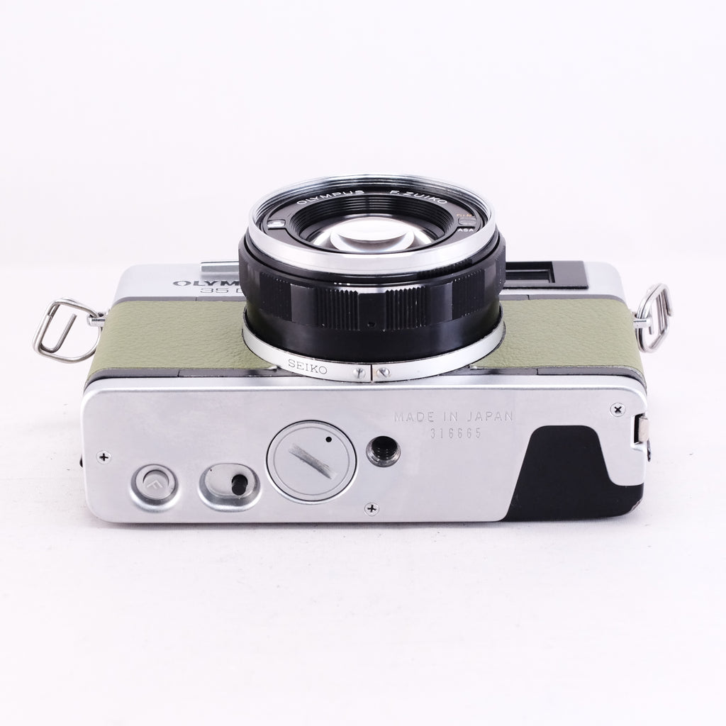 OLYMPUS 35DC (Mtatcha green)
