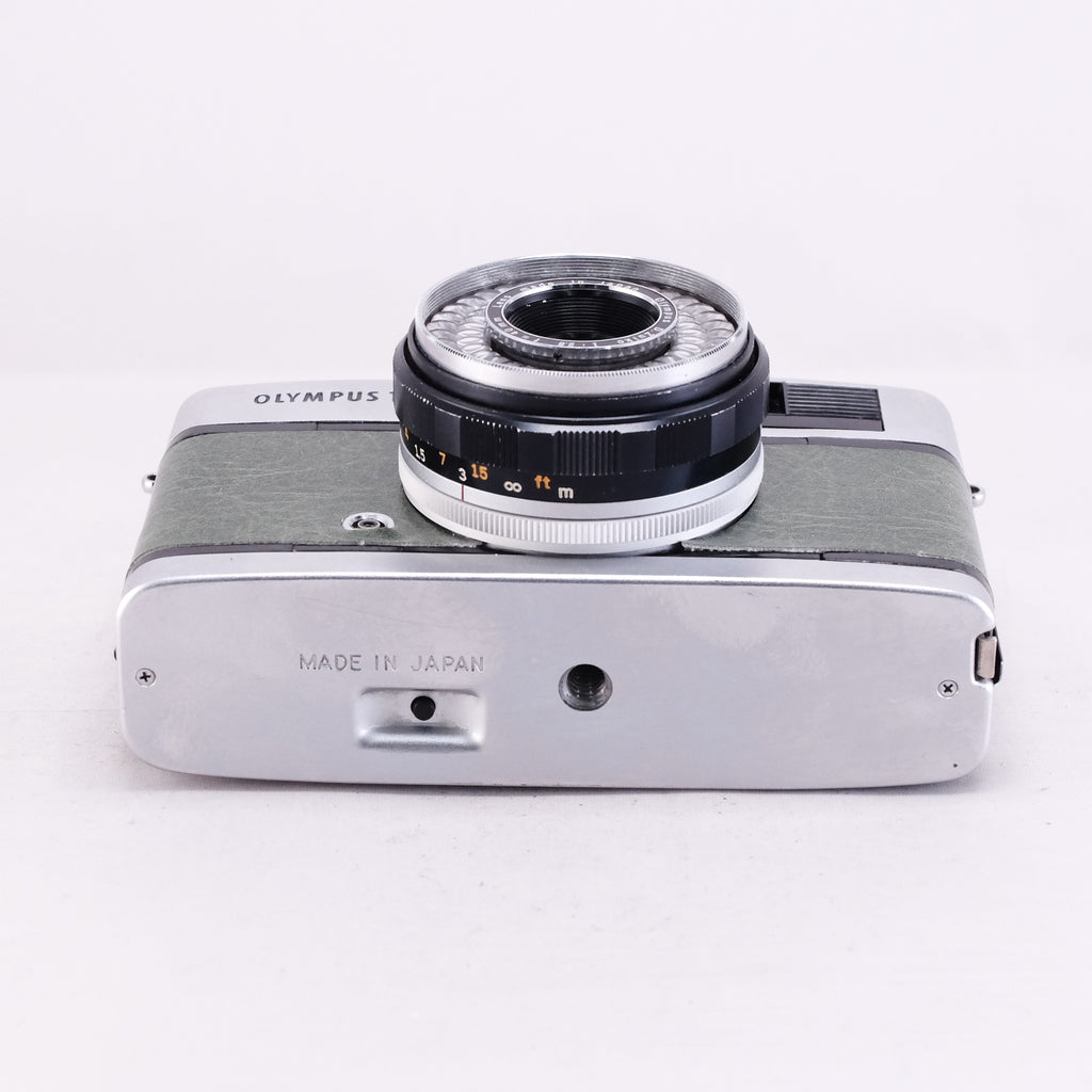 OLYMPUS TRIP 35 (Green Cowhide Style)