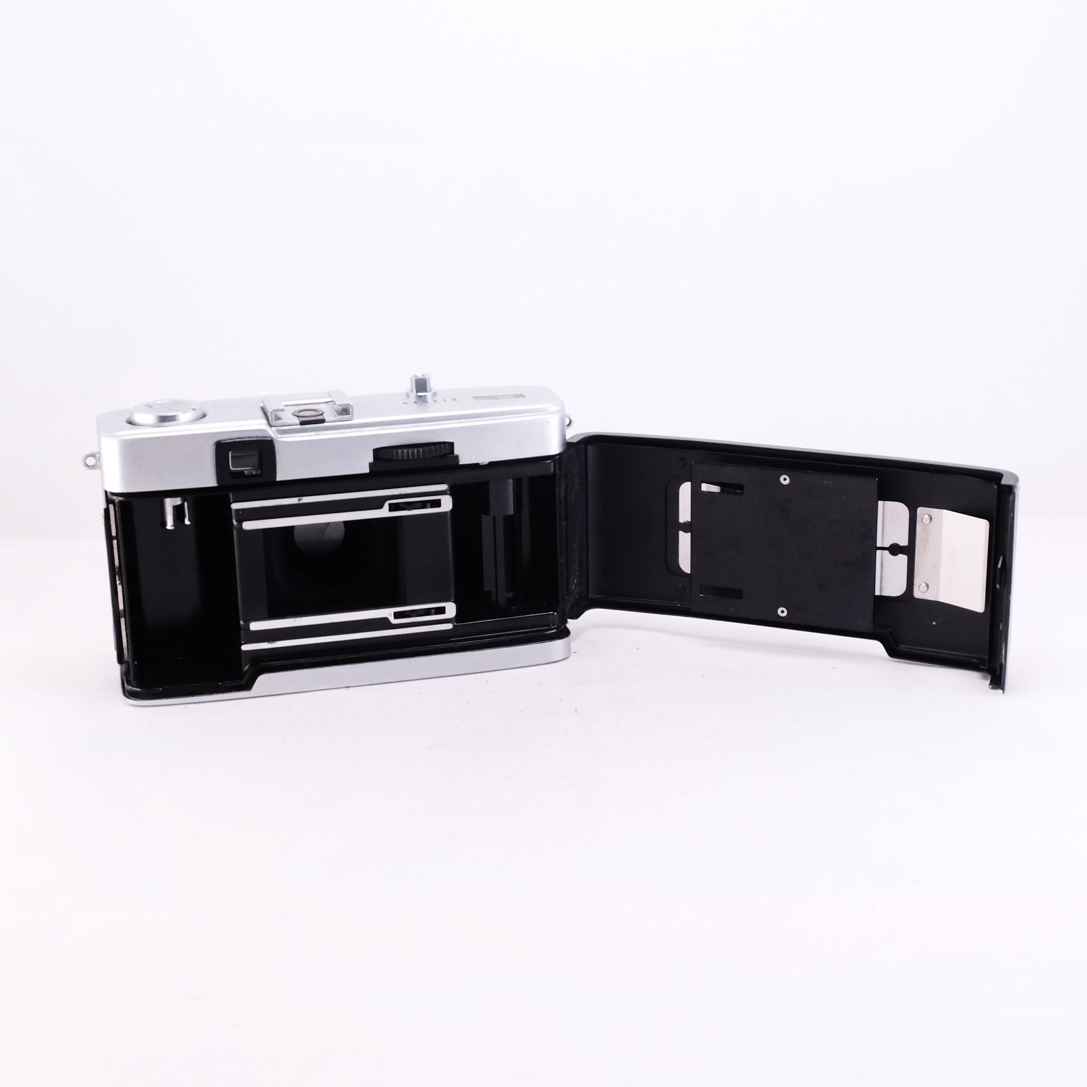 OLYMPUS TRIP 35 (Green Cowhide Style)
