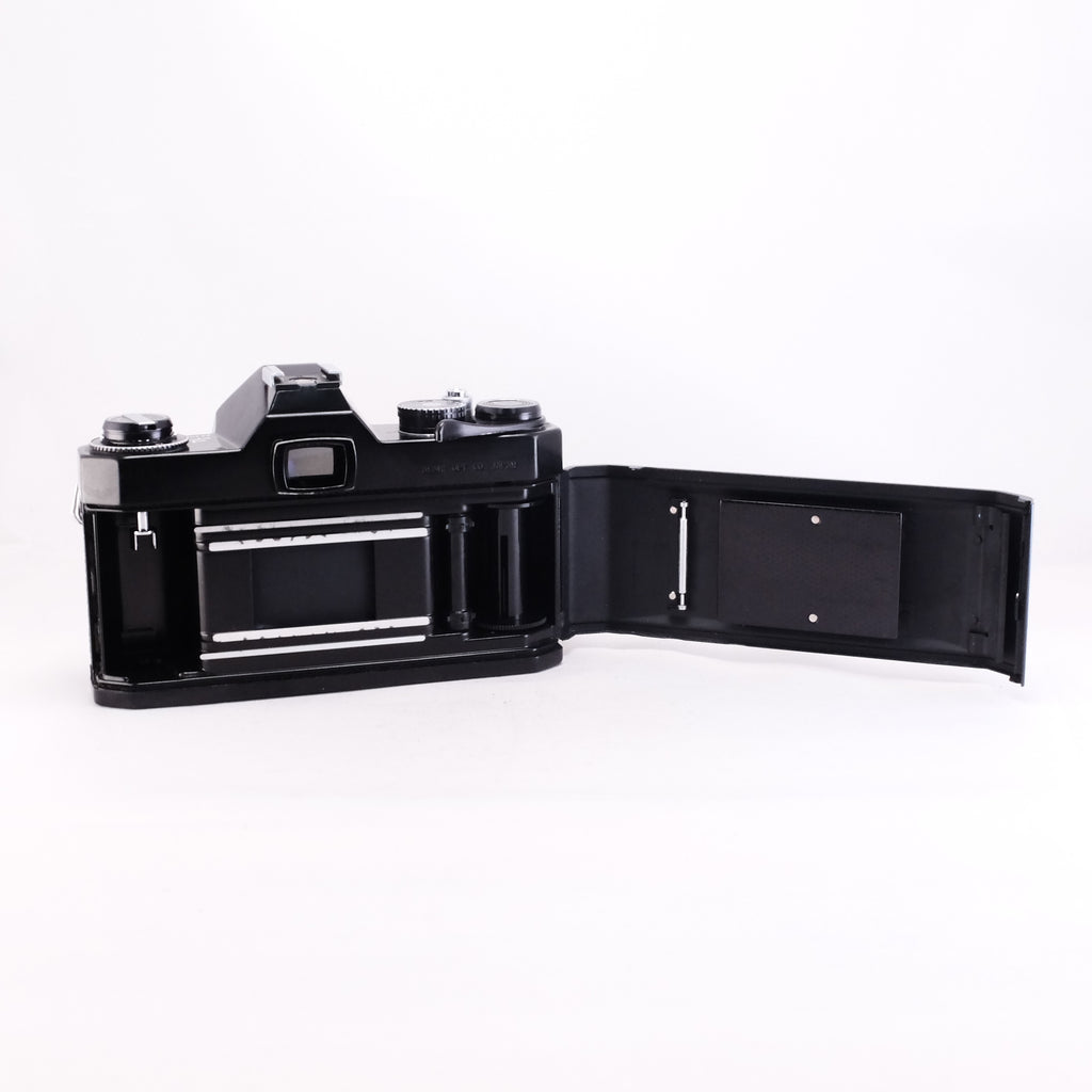 PENTAX SPF (black) + SMC TAKUMAR 55mm F1.8