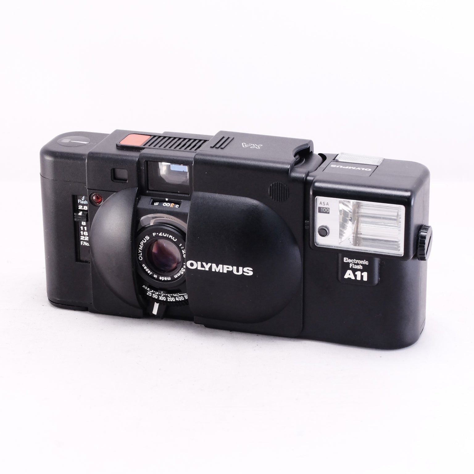 OLYMPUS XA + A11