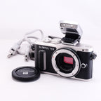 OLYMPUS PEN E-PL8 Body (Black) + Flash (4FS1)