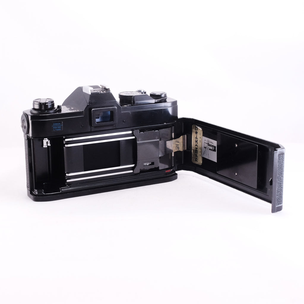 Canon FTb QL (後期) (Black) + New FD 50mm F1.8