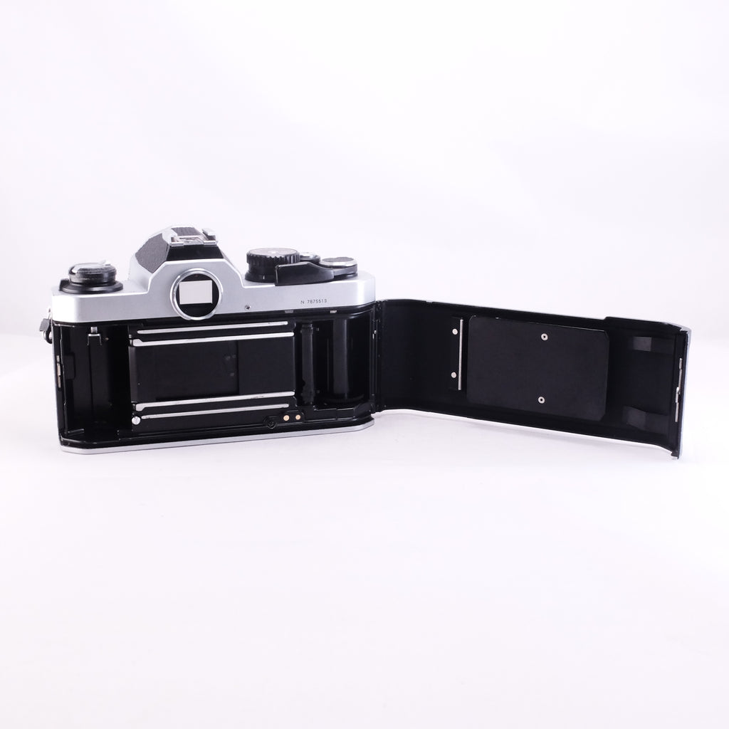 Nikon New FM2 (Silver) ※整備品