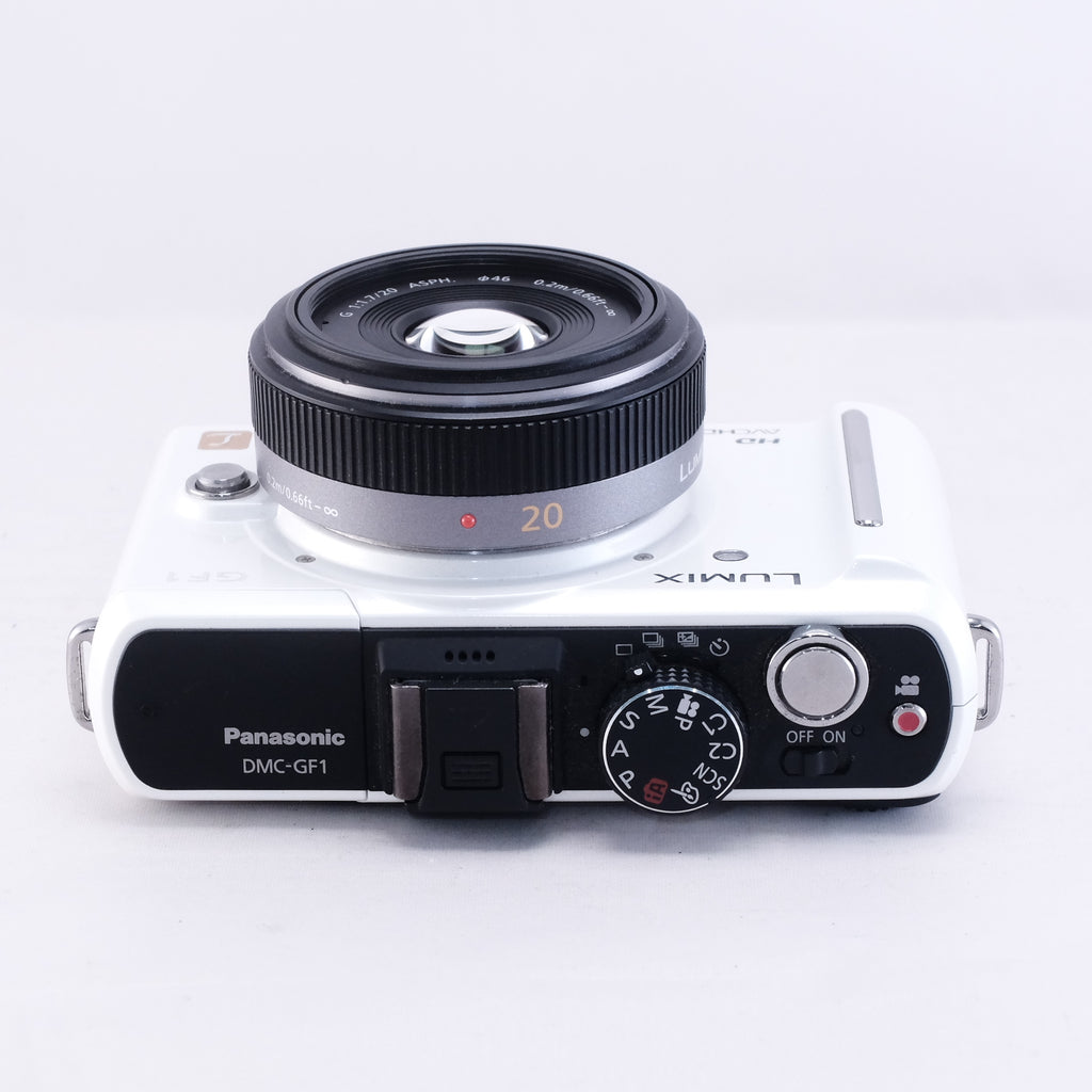 Panasonic LUMIX DMC-GF1 (White) + 20mm F1.7