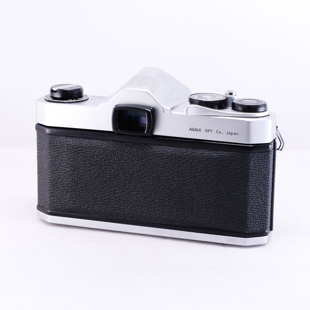 PENTAX SP (silver) + Super-Multi-Coated TAKUMAR 55mm F1.8