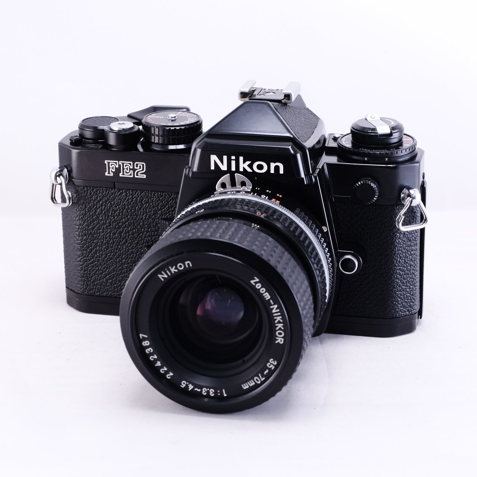 Nikon FE2 (Black) ※整備品 + Zoom-NIKKOR 35-70mm F3.3-4.5