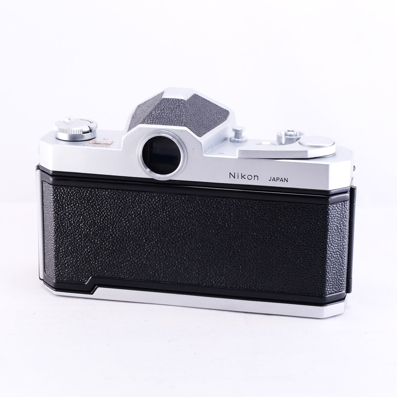 Nikon Nikomat FTN + NIKKOR-H Auto 50mm F2