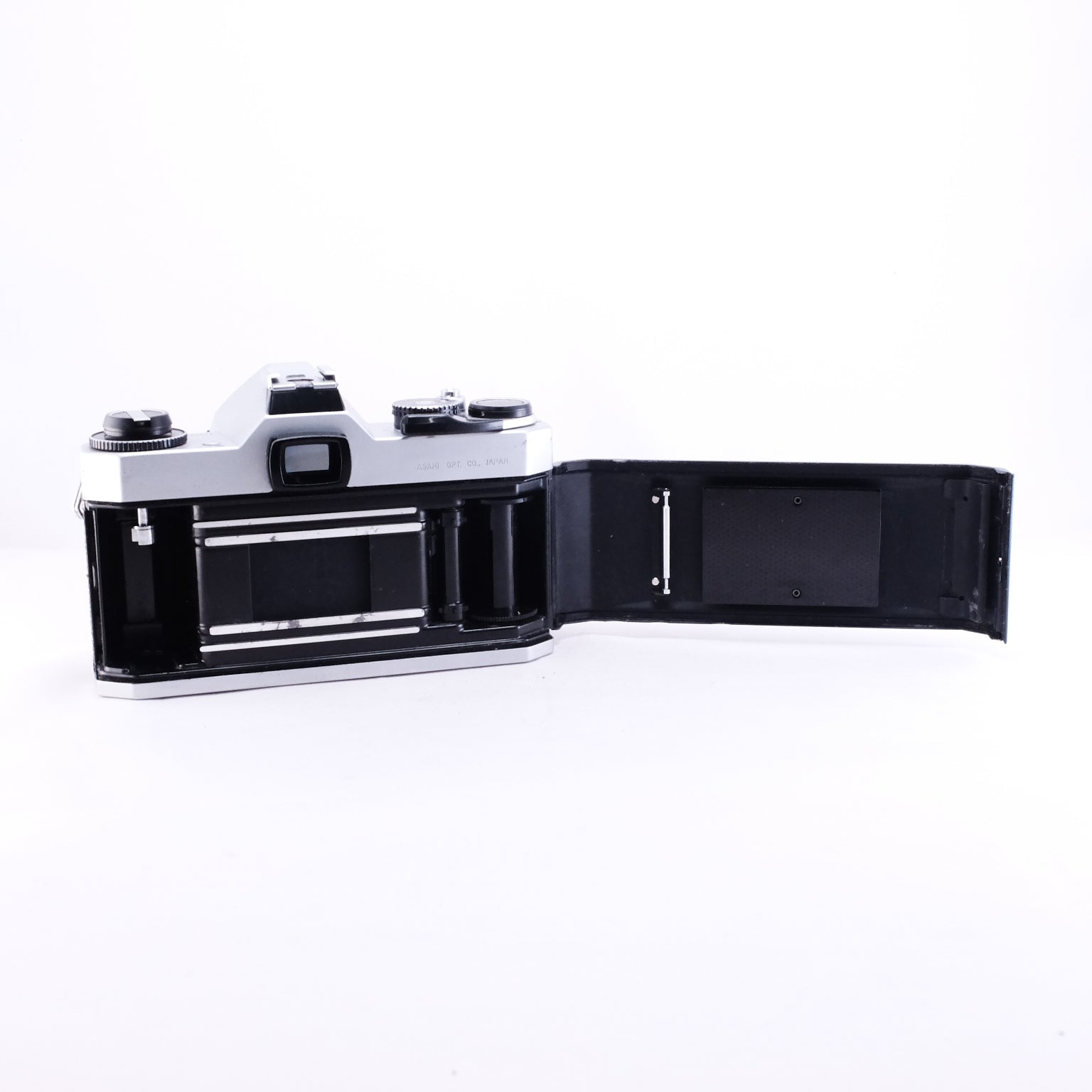 PENTAX KM (Silver) + SMC PENTAX 55mm F1.8