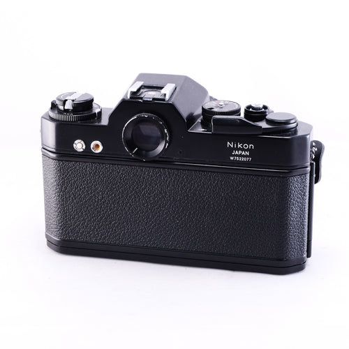 Nikon Nikomat ELW (Black) +Zoom Nikkor 35-70/3.5-4.5