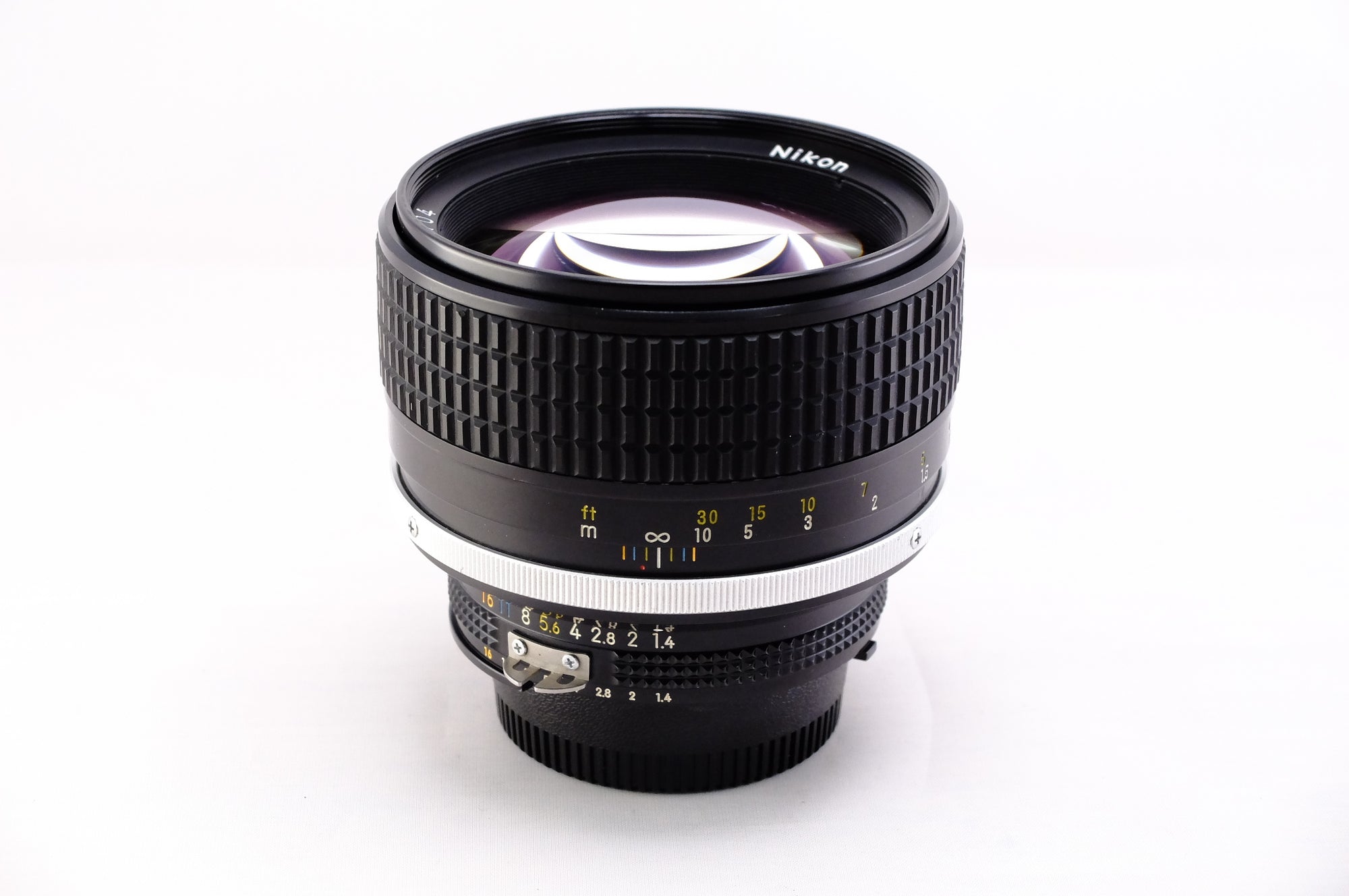 ＊整備品【Nikon】NIKKOR 85mm F1.4 Ai-S [F]