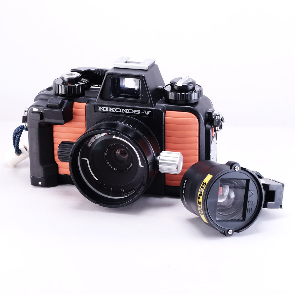 Nikon NIKONOS-V (Orange) + UW-NIKKOR 28mm F3.5