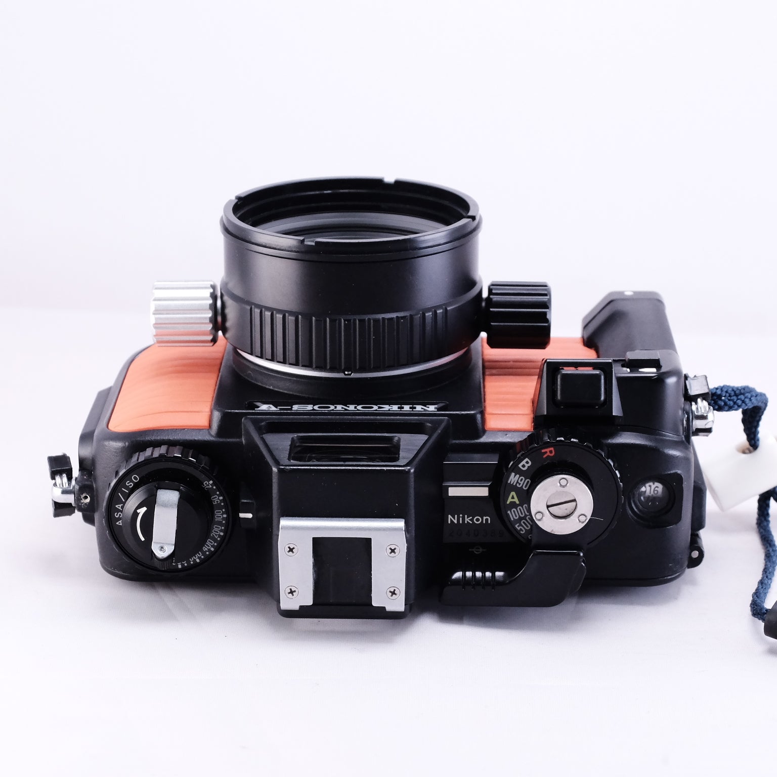 Nikon NIKONOS-V (Orange) + UW-NIKKOR 28mm F3.5