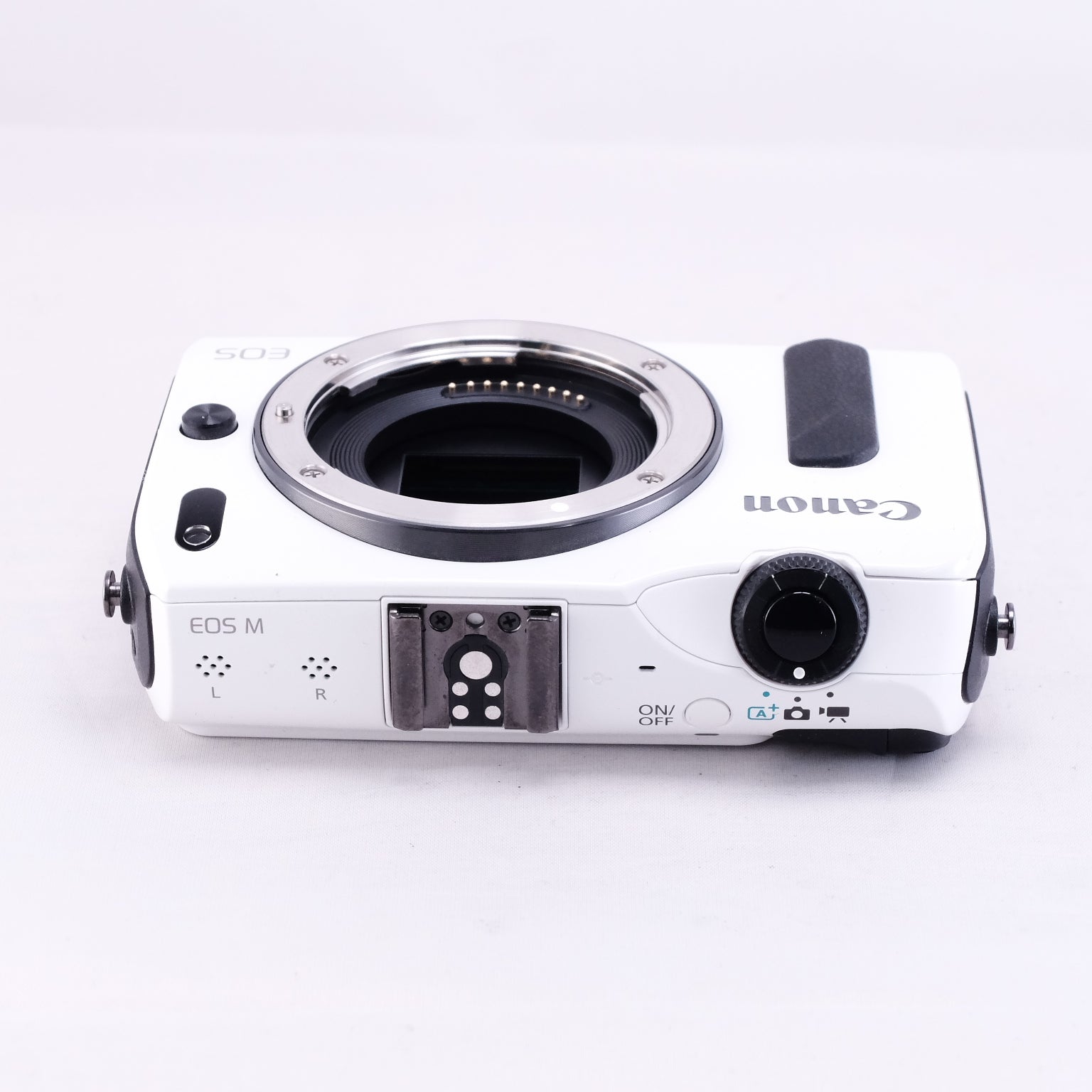 Canon EOS M (White)