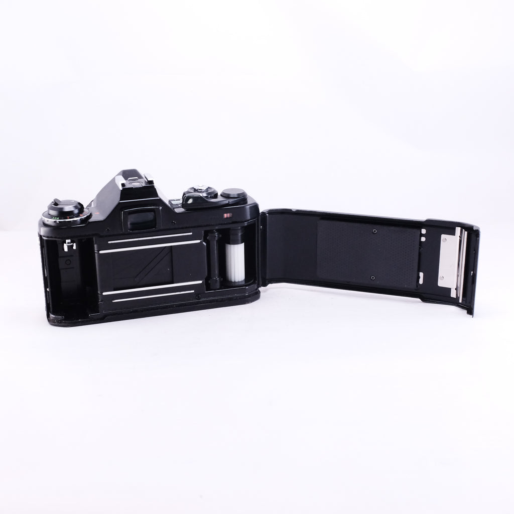 PENTAX ME ブラック + smc PENTAX-M 50mm F1.4