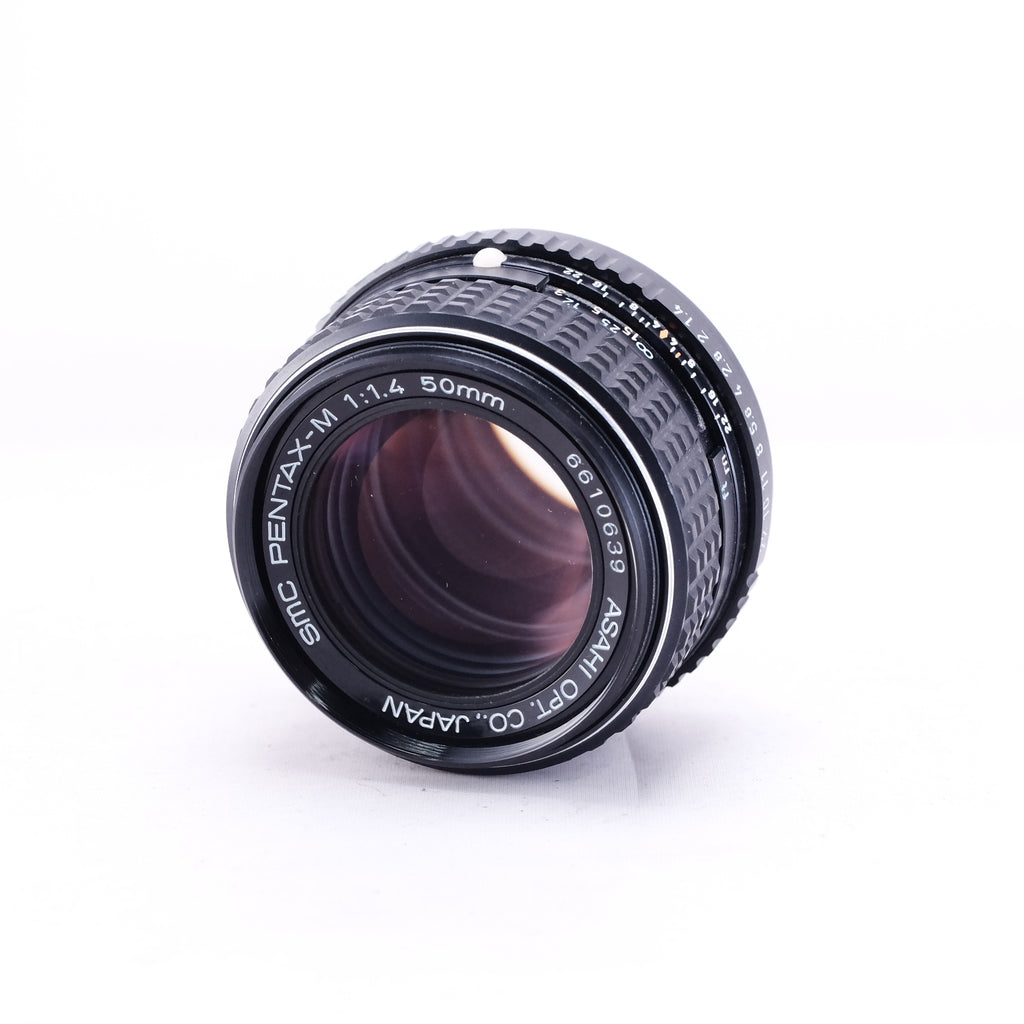 PENTAX ME ブラック + smc PENTAX-M 50mm F1.4