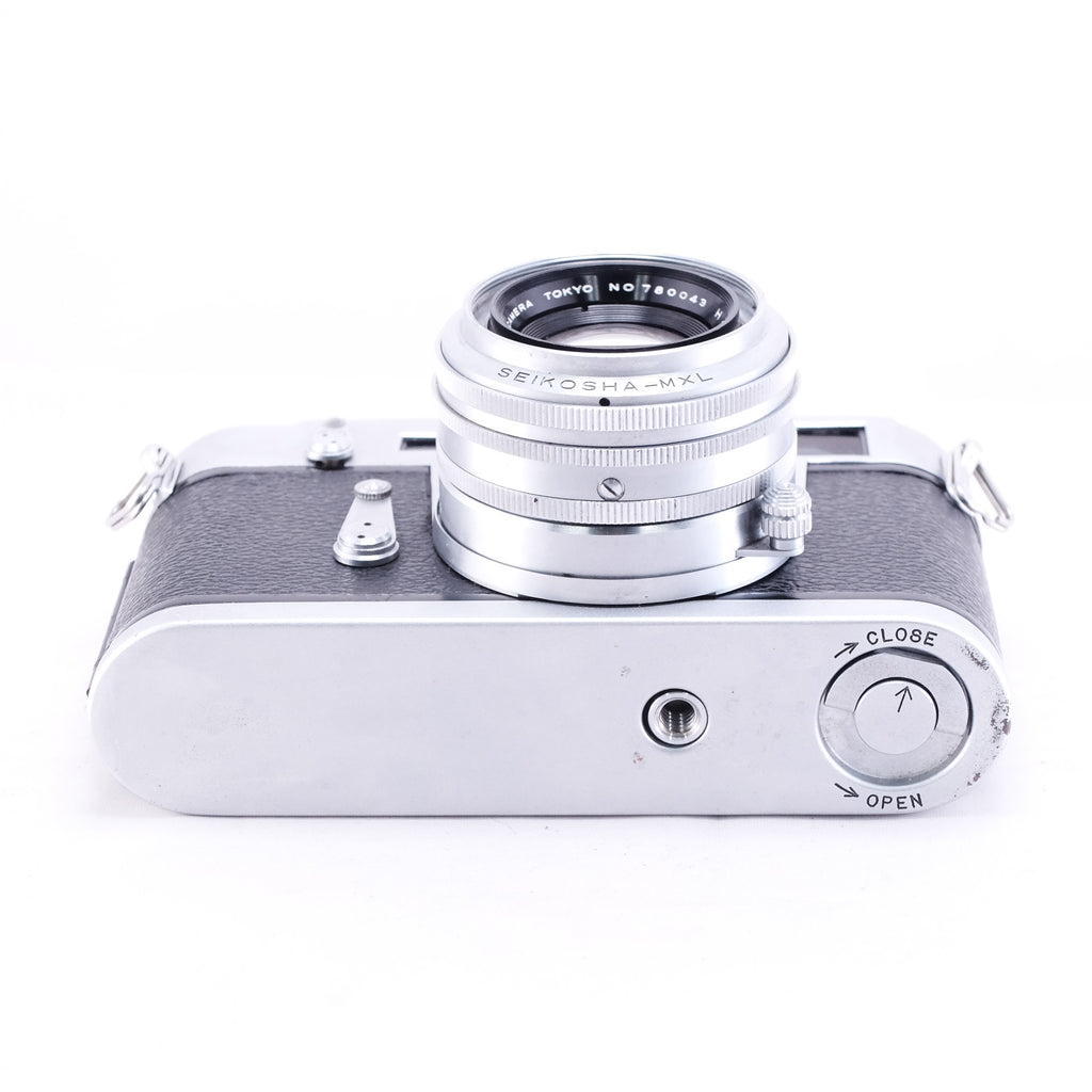 Aires 35 III c / H coral 45mm F1.9