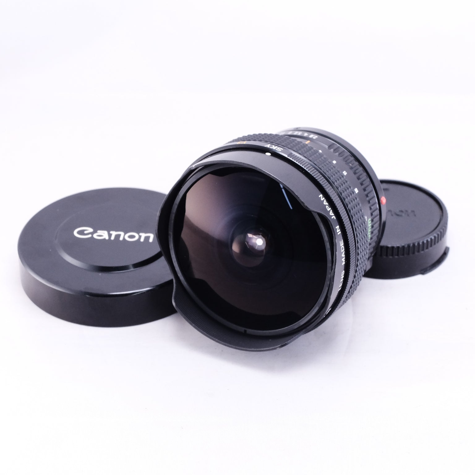Canon FISHEYE NEW FD 15mm F2.8 [FD]