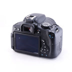 Canon EOS Kiss x8i + EF-S 18-55mm F3.5-5.6 IS STM