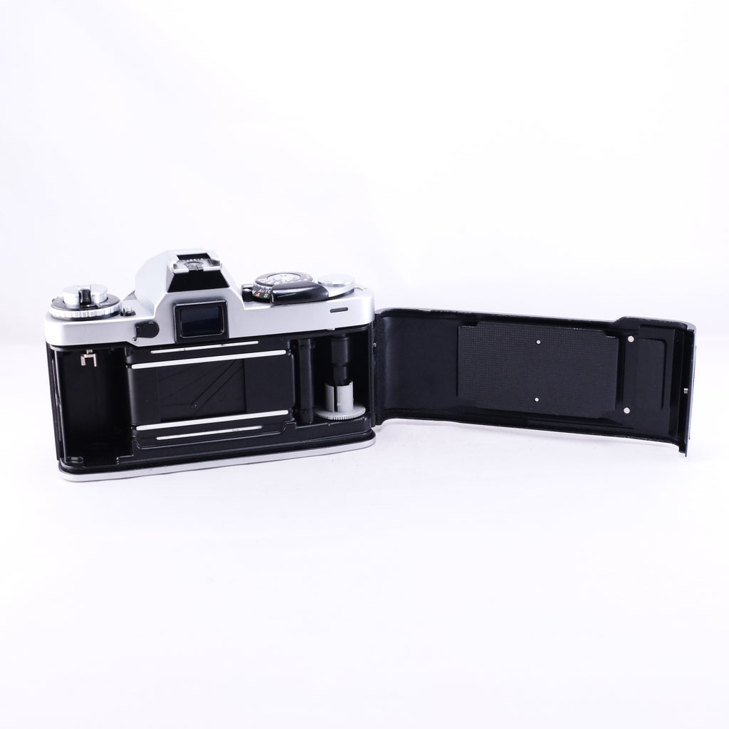 MINOLTA XD (Silver) + MD ROKKOR 50mm F1.7