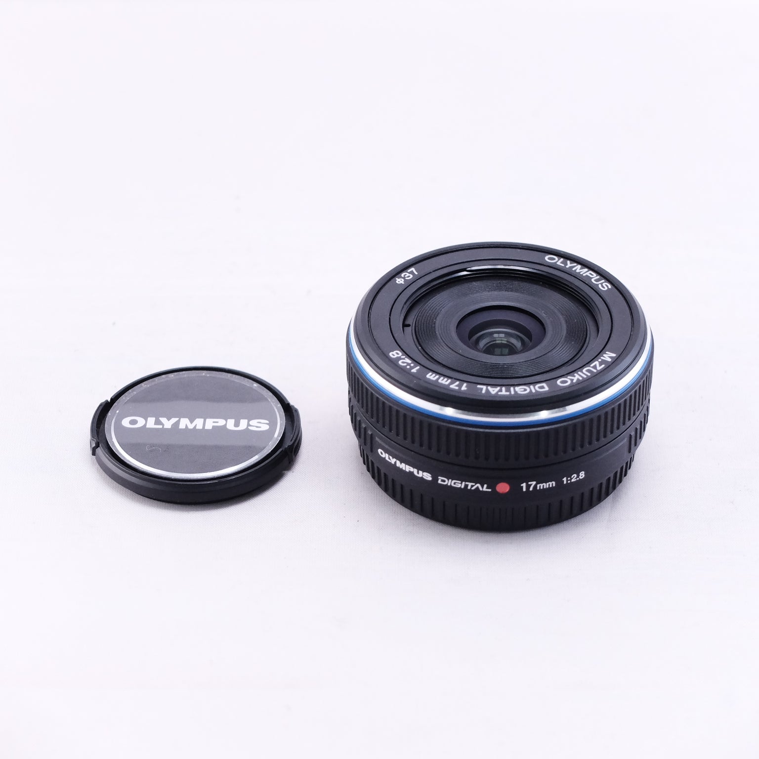 Olympus M.Zuiko Digital 17mm F2.8 [M4/3]