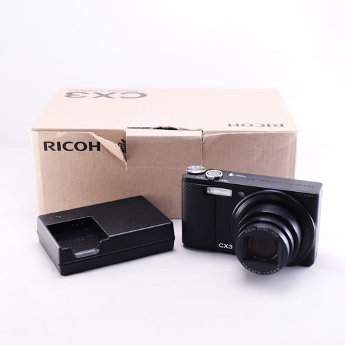 2010　RICOH CX3（ブラック）