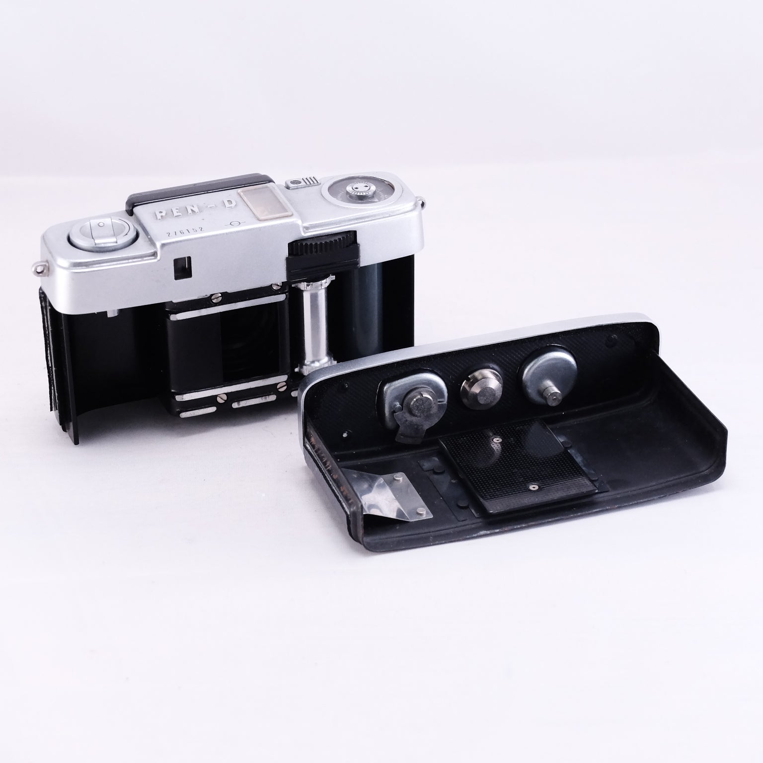 OLYMPUS PEN-D (Black Silver)