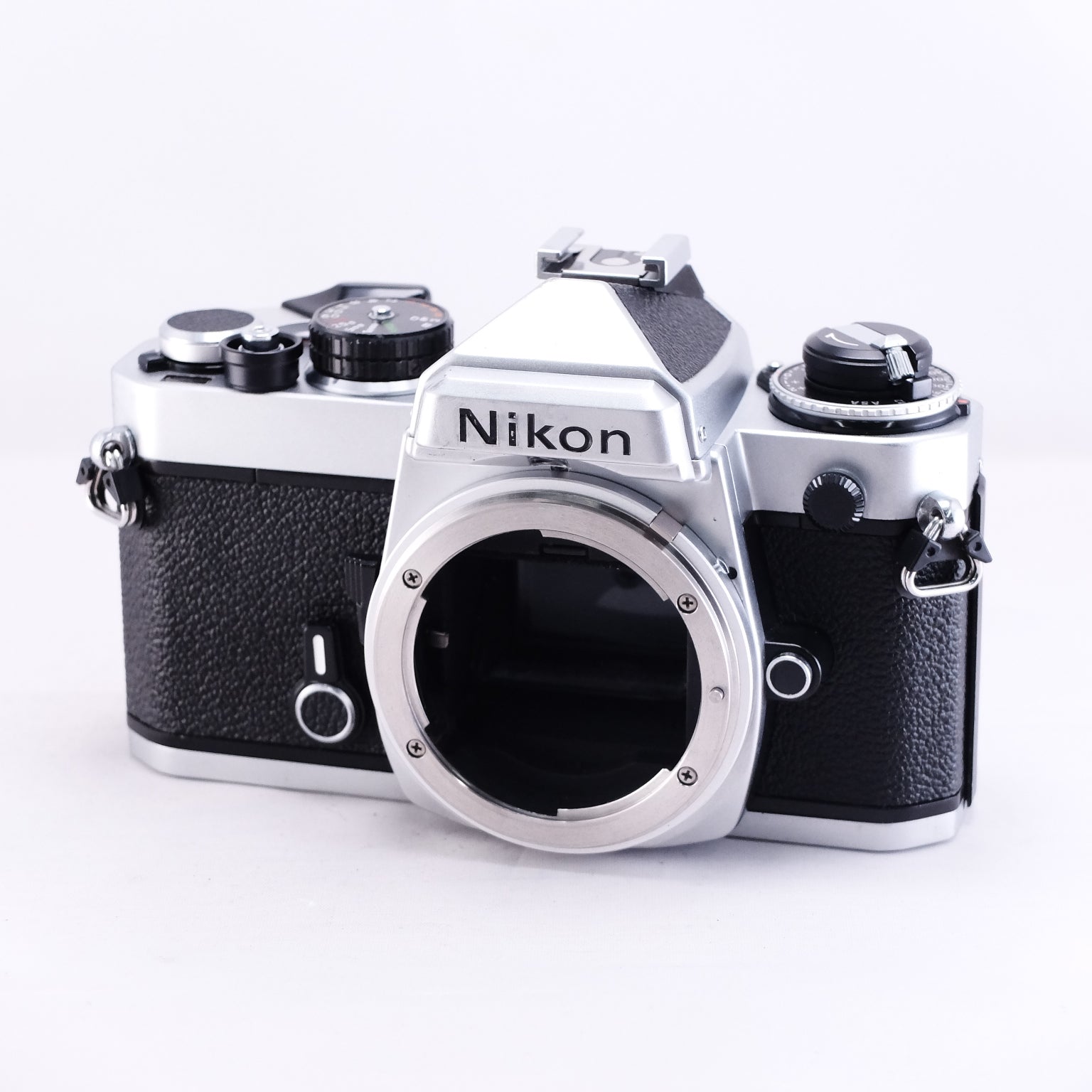 Nikon FE (Silver) ※整備品